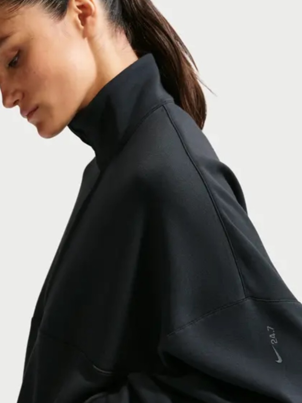 Nike 24.7 ImpossiblySoft
Women's Dri-FIT Oversized 1/2-Zip Top - Picture 2 of 9